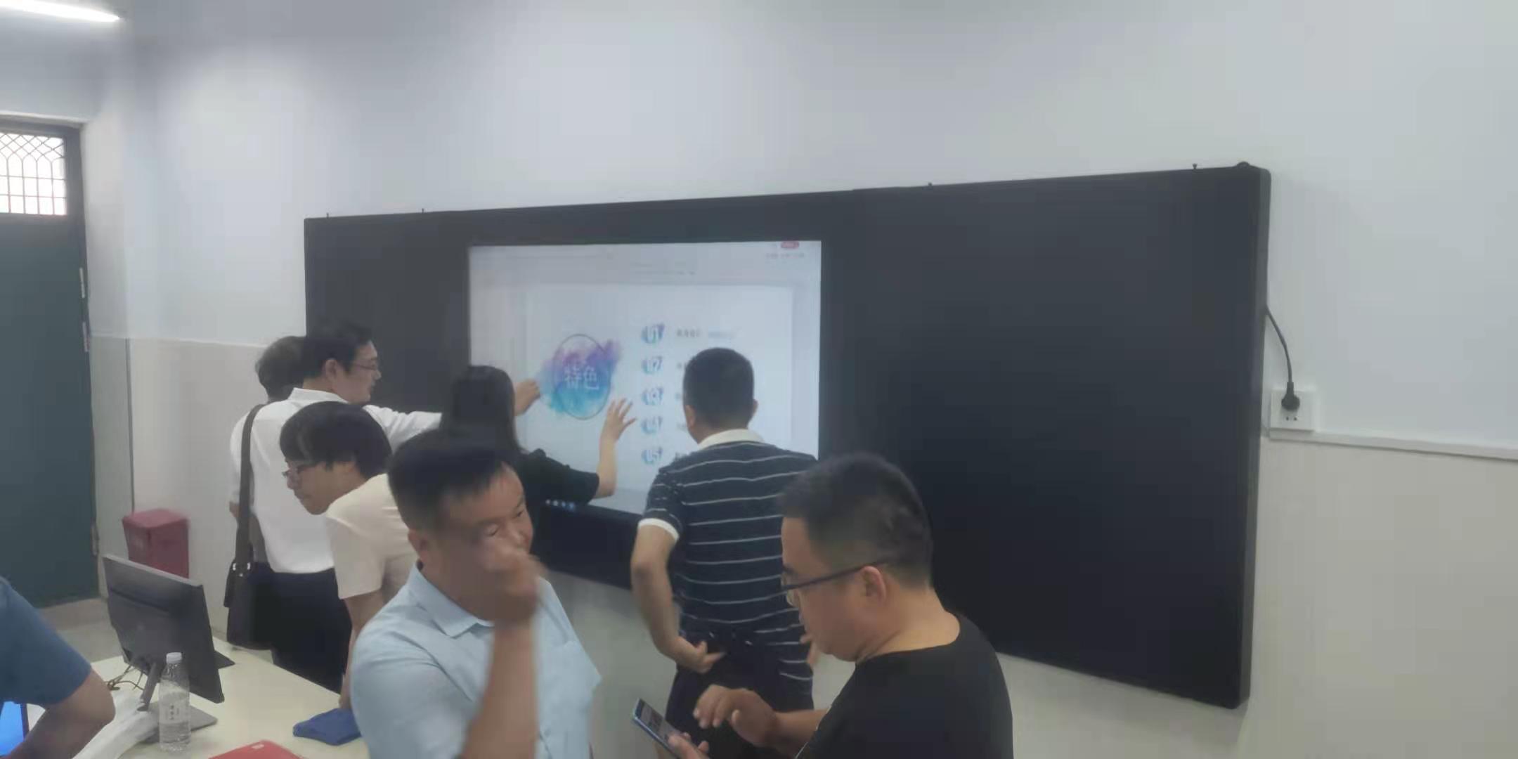 廣告機廠家